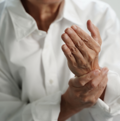 COMBATE A ARTRITE REUMATOIDE